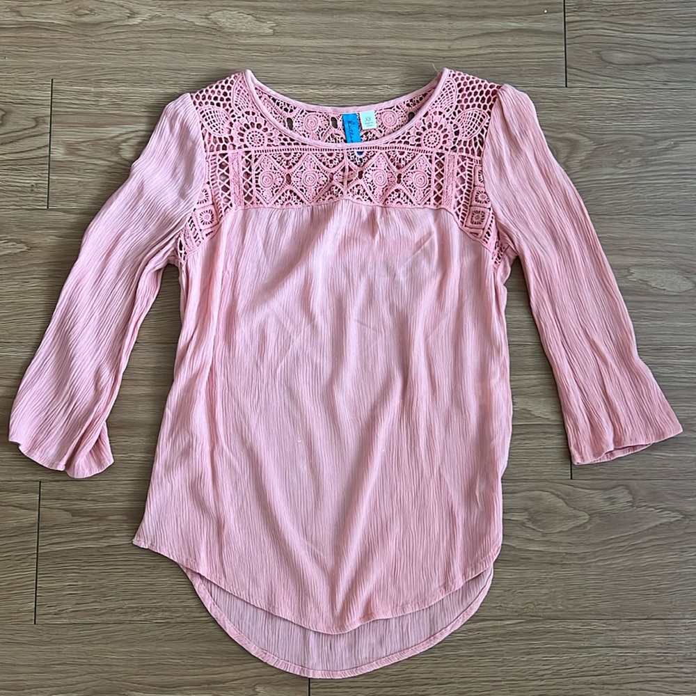 Cute pink tuck-in top